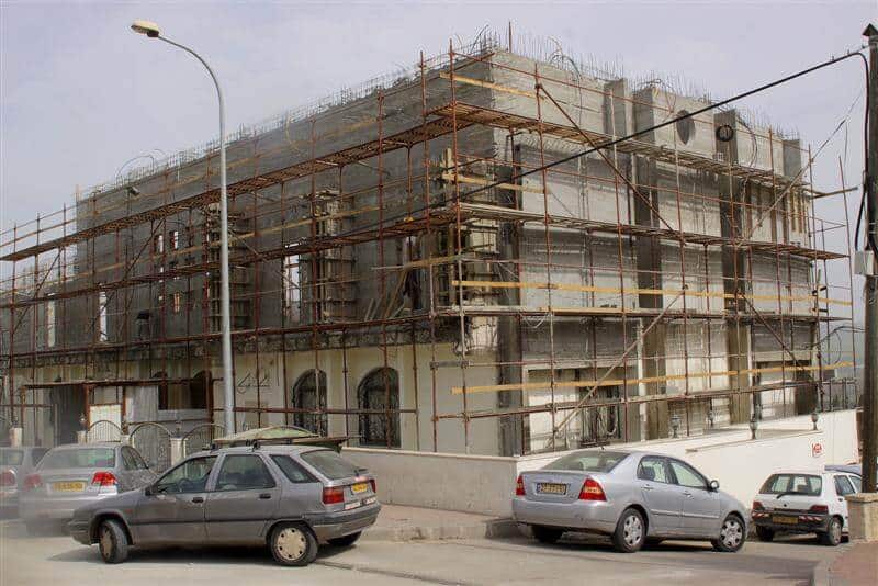 גלריית תמונות משלבי הקמת בית הכנסת הגדול דחסידי ברסלב ביבנאל 26