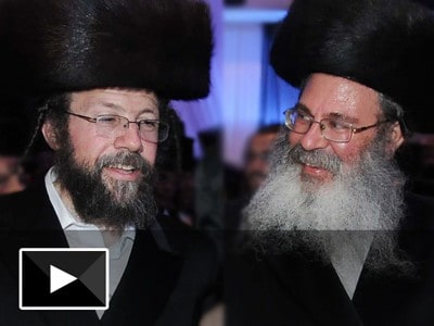 תיעוד: המפיץ הברסלבי וגאב"ד יבנאל חיתנו את הילדים תיעוד: המפיץ הברסלבי וגאב"ד יבנאל חיתנו את הילדים