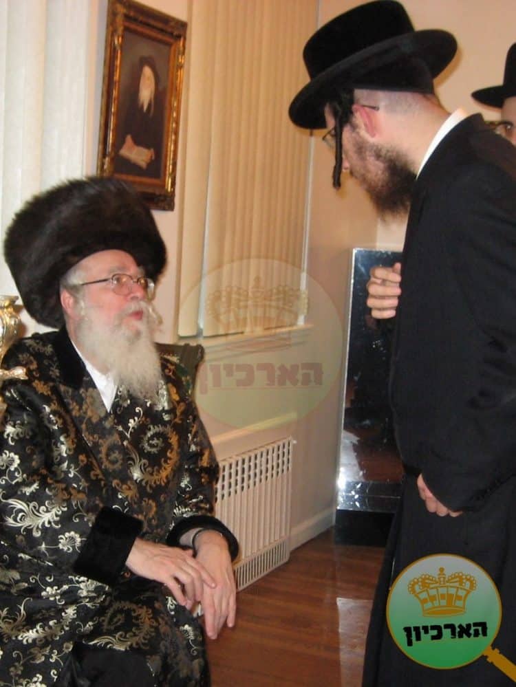 במקום לקחת עורך דין תרמתי ל"אשר בנחל" במקום לקחת עורך דין תרמתי ל"אשר בנחל"