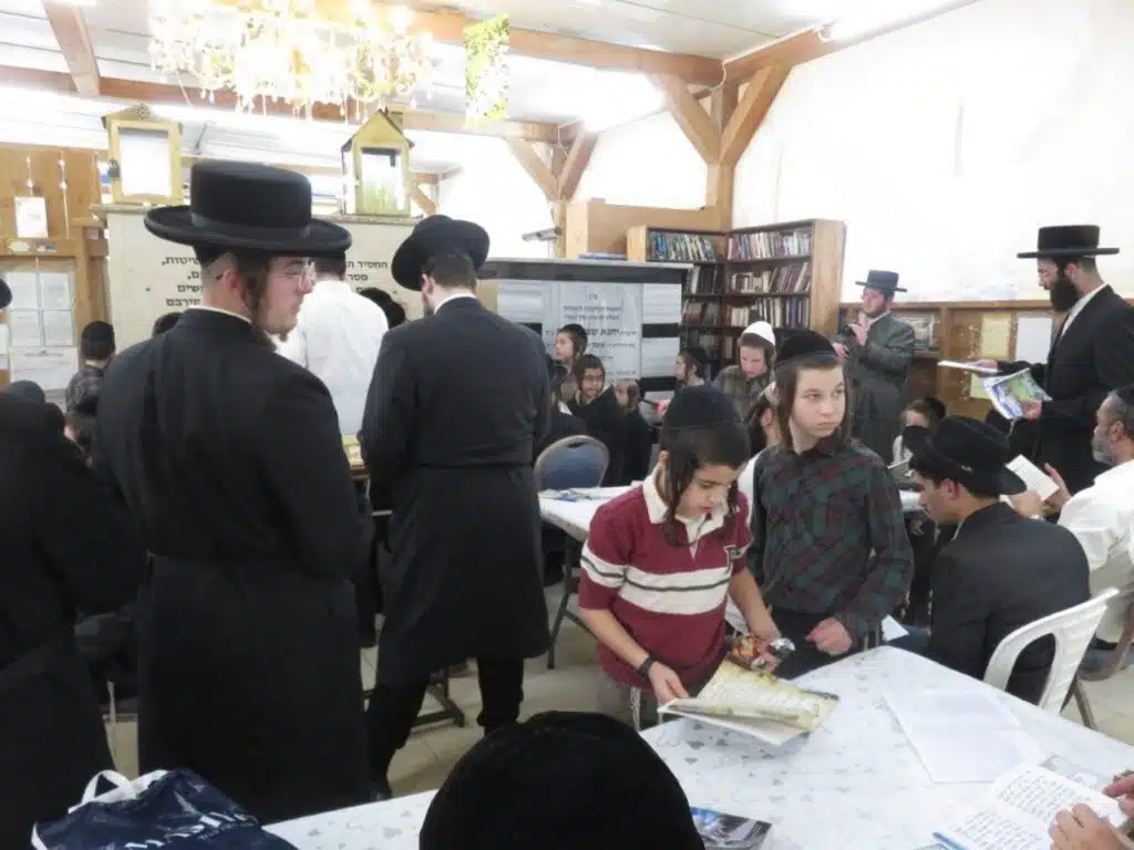 זאת חנוכה תשפ"ו בציון כ"ק מוהרא"ש זי"ע ביבנאל 20 זאת חנוכה תשפ"ו בציון כ"ק מוהרא"ש זי"ע ביבנאל 19