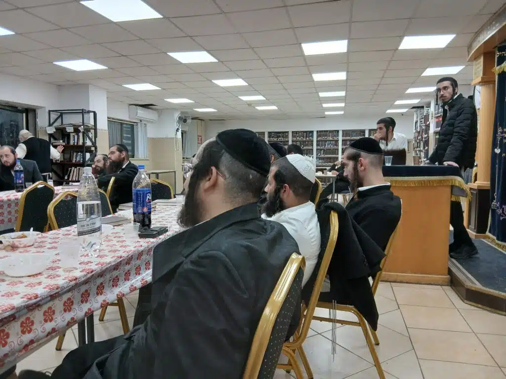 שיעורים ב"טהרת המשפחה" בימי השובבי"ם ביבנאל עיר ברסלב 6 שיעורים ב"טהרת המשפחה" בימי השובבי"ם ביבנאל עיר ברסלב 5