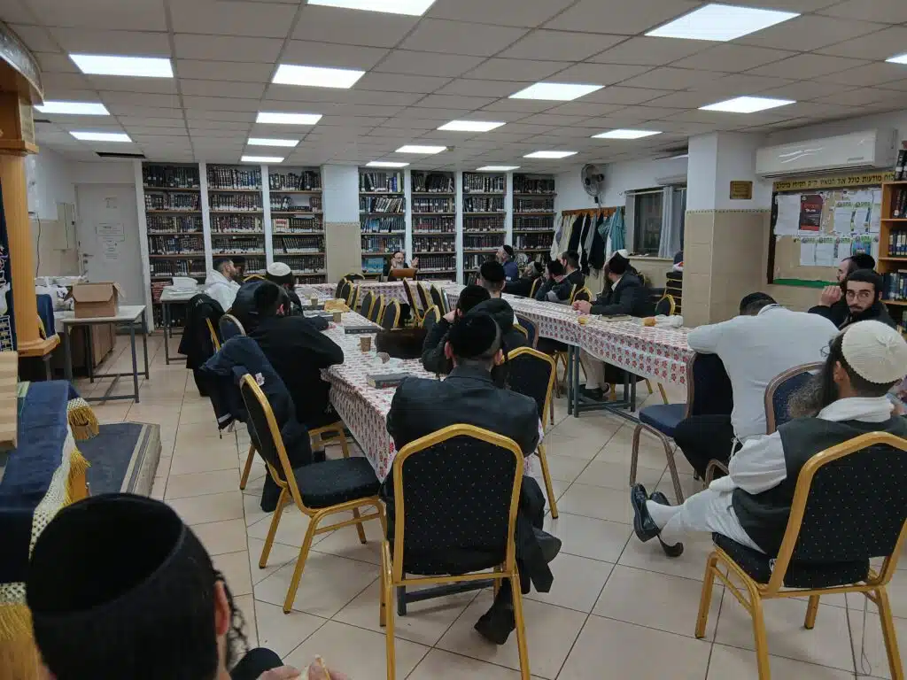 שיעורים ב"טהרת המשפחה" בימי השובבי"ם ביבנאל עיר ברסלב 14 שיעורים ב"טהרת המשפחה" בימי השובבי"ם ביבנאל עיר ברסלב 13