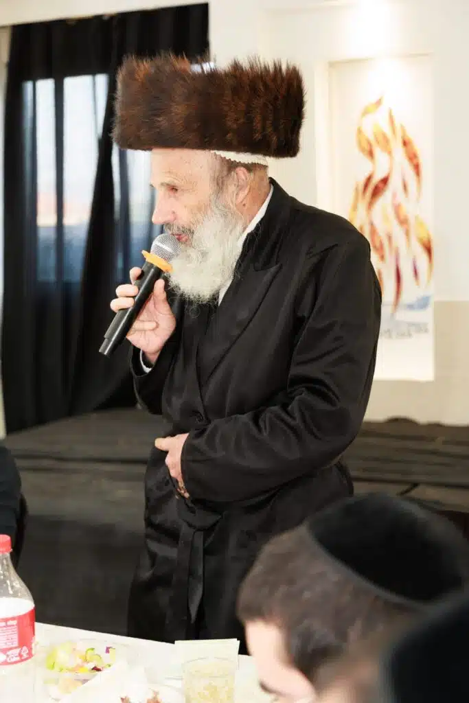 שמחת הברית לבן האברך ר' אבנר סלמה הי"ו ביבנאל עיר ברסלב 38 שמחת הברית לבן האברך ר' אבנר סלמה הי"ו ביבנאל עיר ברסלב 37