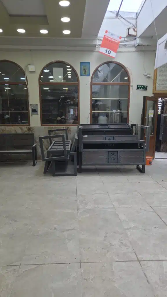שיפוצים נרחבים בהיכל ציון רבי נחמן מברסלב באומן 42 שיפוצים נרחבים בהיכל ציון רבי נחמן מברסלב באומן 41