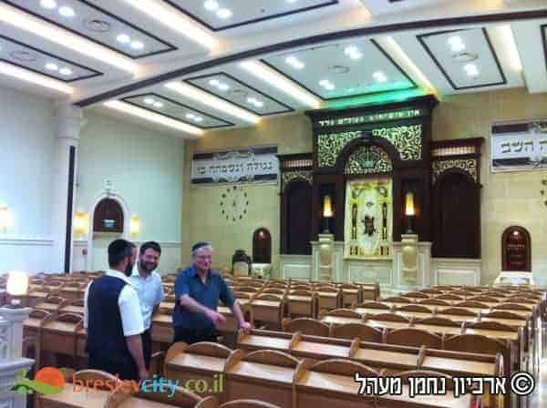 בית הכנסת הגדול של חסידי ברסלב ביבנאל - היכל הקודש 2222