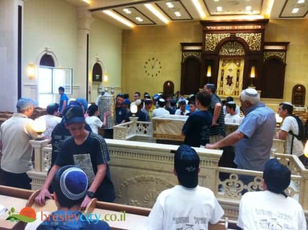 ישיבת בני עקיבא מאשדוד ערכו סיור בבית הכנסת הגדול ביבנאל 18