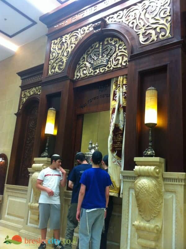 ישיבת בני עקיבא מאשדוד ערכו סיור בבית הכנסת הגדול ביבנאל 26