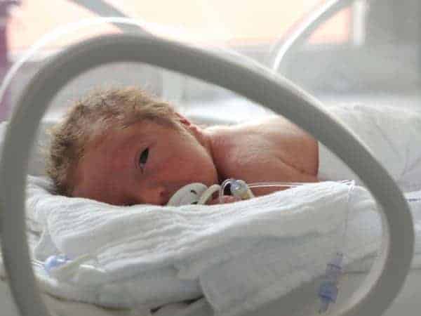מרתק: התינוקת שרדה בזכות הבטחה נדירה 10