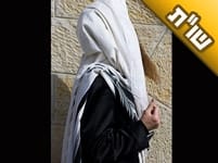 איך זה שבחסידות ברסלב מתנועעים וקופצים בזמן התפילה, הרי זה נוגד את ההלכה?