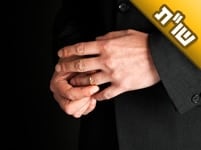 אני נשואה והיה לי קשר עם גבר אחר שמטריד אותי ולא עוזב אותי