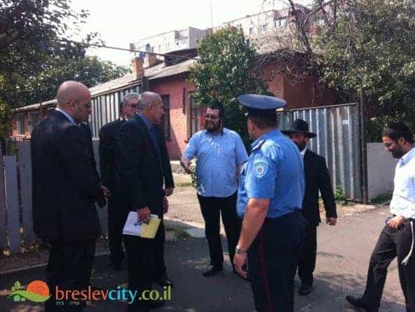 כוח של שוטרים ישראלים יאבטח בקיבוץ הקדוש באומן 10