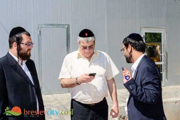שגריר ישראל באוקראינה ביקר באומן 16