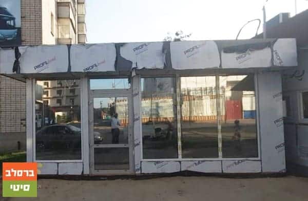 מכתב חריף: הרב ג'אן מכריז "חרם" על מבנה מסחרי ברחוב פושקינא באומן