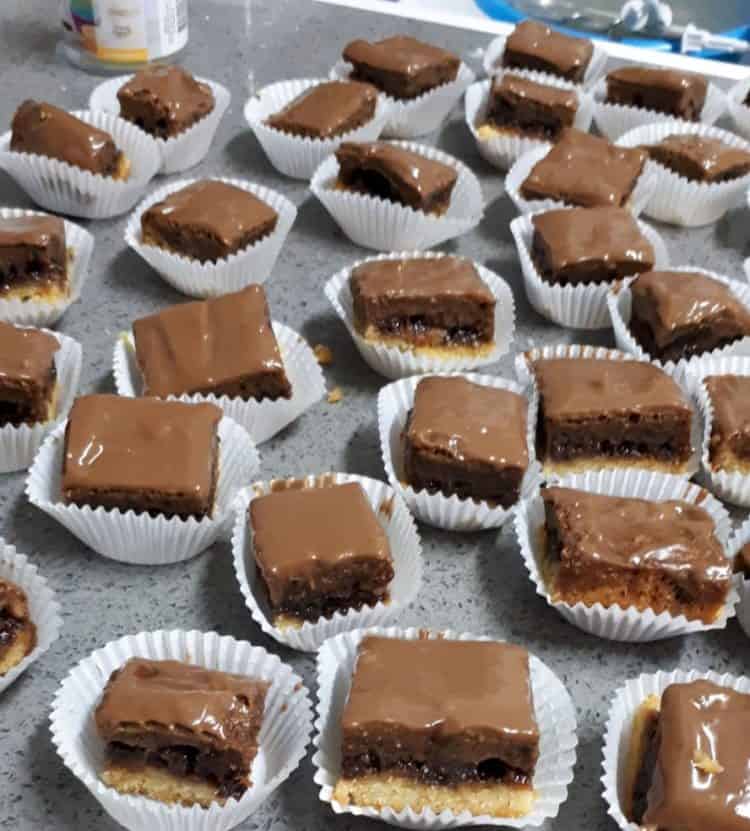 עוגת שכבות בטעם קפה