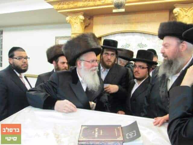 מה ביקש תלמידו של כ"ק מוהרא"ש זי"ע לכתוב על מצבתו?
