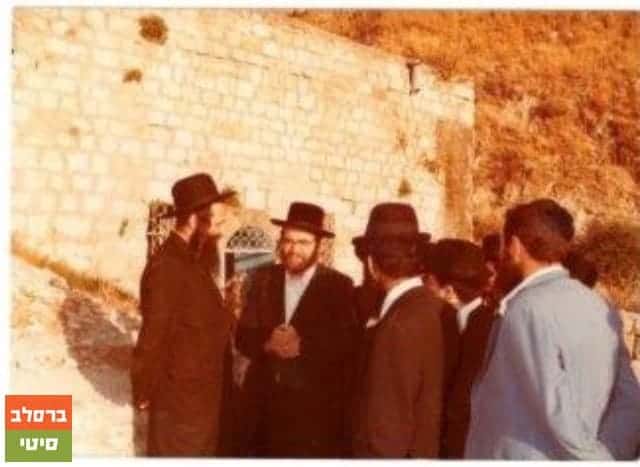 תמונות נדירות של כ"ק מוהרא"ש זי"ע במקווה וציון האריז"ל