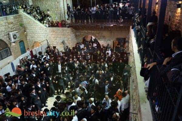 צדיק מה פעל – פרק כט – כתיבת שיחות וסיפורים מאנשי שלומנו