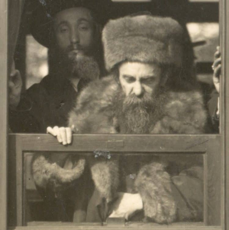 מה אמר רבי אהרון מבעלזא זי"ע כששמע שבנו חביבו הושלך לאש בשואה האיומה?