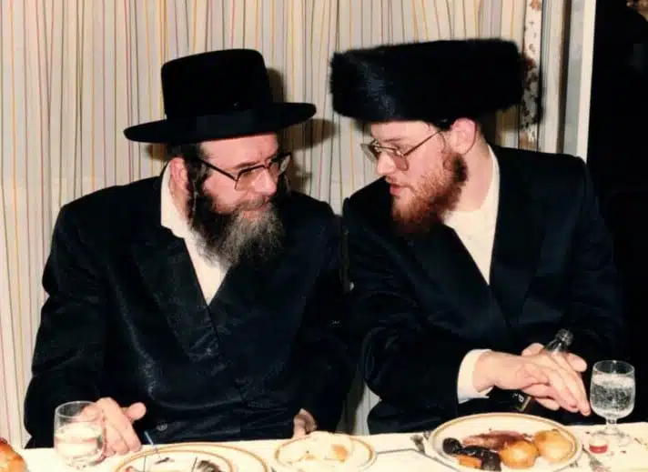 ר' משה יצחק קליין הי"ו בראיון מרתק על ההתקרבות לצדיק, השנים בישיבה, ועסק ההדפסה וההפצה מיוחד!