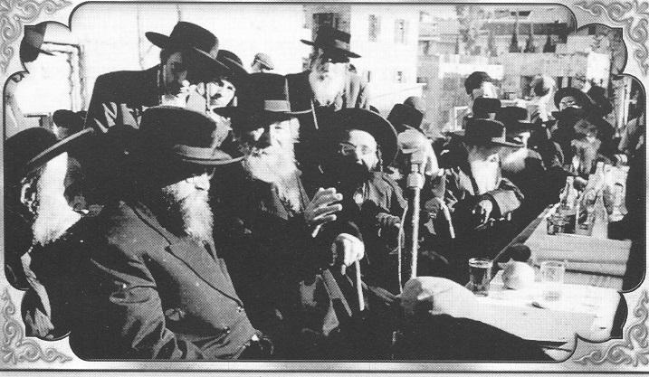 היסטורי: אביו של מוהרא"ש נואם ביסוד בית המדרש 'אוהל רחל' סאטמאר בירושלים - נדיר! 12