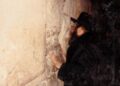 כיצד פירשו תלמידי הבעל שם טוב את מאמר חז"ל "משנכנס אב ממעטין בשמחה"?